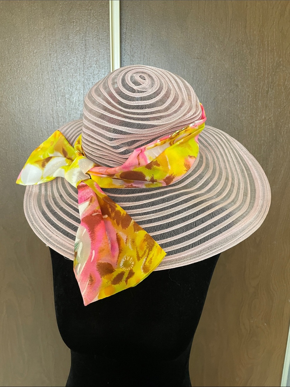 Adorable 1970s sheer pink sun hat with scarf detail summer picnic resort